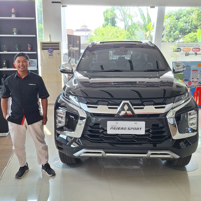 joko-sales-executive-terbaik-mitsubishi-blitar-jawa-timur