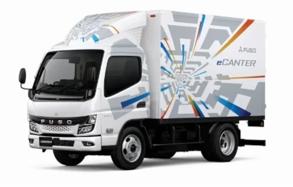 Mitsubishi Blitar eCANTER Front
