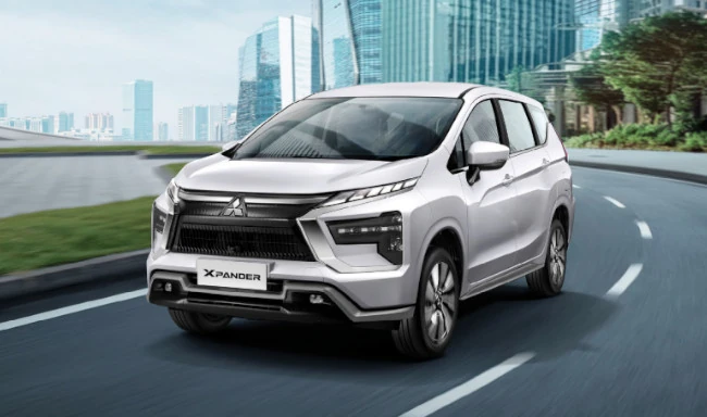 Mitsubishi Blitar New Xpander Brosur